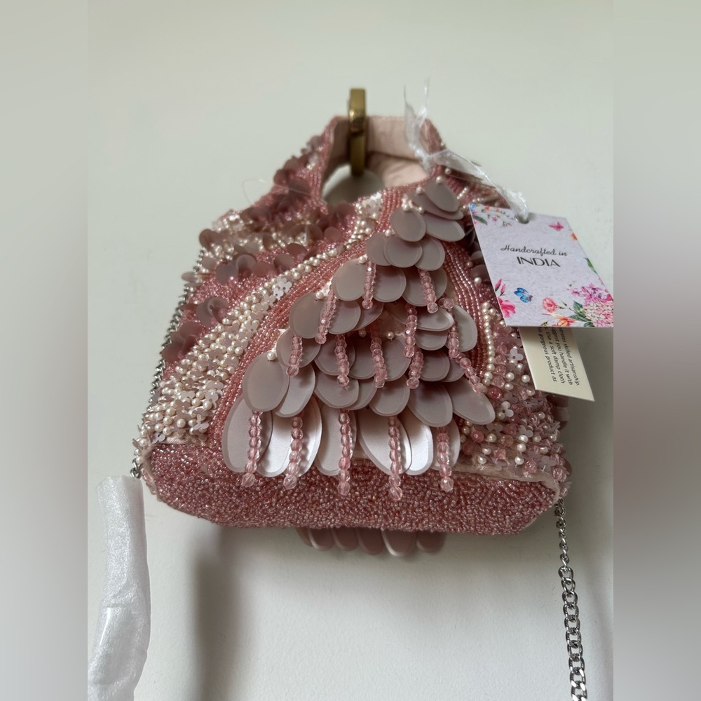 Viral Beaded blush pink Sequins hand Bag with silver chain strap - Picture 3 of 6